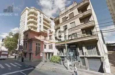 Garagem à venda no bairro independência com área de 12m² ideal para seu veículo