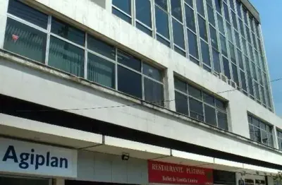 Garagem à venda no bairro auxiliadora com área útil de 10 m² disponível para negociação