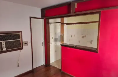 Apartamento à venda na cidade baixa com 32 m² e 1 dormitório/quartos disponíveis.