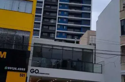 Apartamento à venda com 60m² e 2 dormitórios/quartos na cidade baixa.