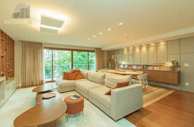 Apartamento à venda no menino deus com 153 m² e 3 dormitórios/quartos disponíveis.