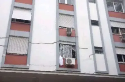 Apartamento à venda na cidade baixa com 1 dormitório e 40 m² de área útil