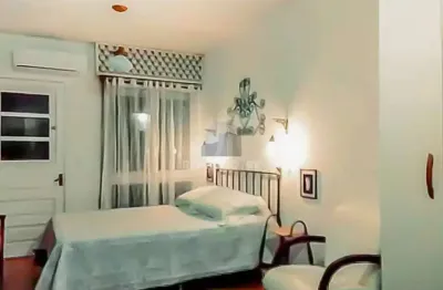 Apartamento para alugar no centro histórico com 32 m² e 1 dormitório/quartos disponíveis.