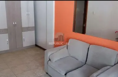 Apartamento à venda no centro histórico com 51 m² e 1 quarto/dormitório disponível.
