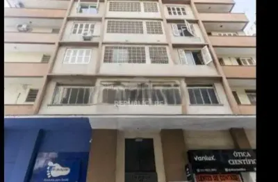 Apartamento à venda no centro histórico com 42m² e 1 dormitório/quarto disponível
