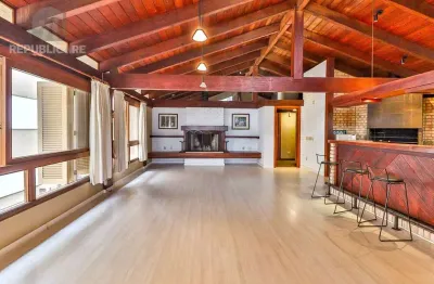 Apartamento cobertura à venda no bairro petrópolis com 341 m² e 4 dormitórios/quartos.