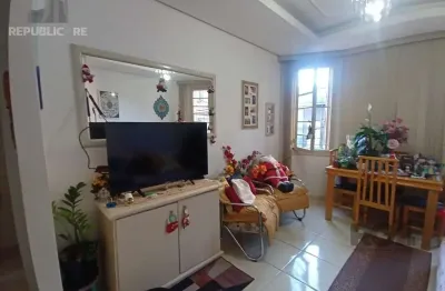 Apartamento à venda com 77 m², 2 dormitórios no bairro floresta, ótimo investimento!