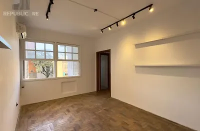 Apartamento à venda com 68 m² e 3 dormitórios/quartos no bairro praia de belas