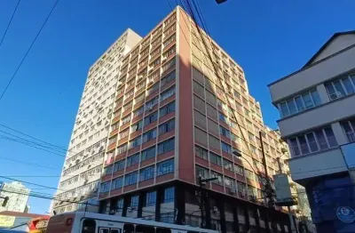 Apartamento à venda no centro histórico com 51 m² e 1 dormitório/quarto disponível