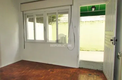 Apartamento à venda no menino deus com 57 m² e 2 dormitórios/quartos disponíveis!
