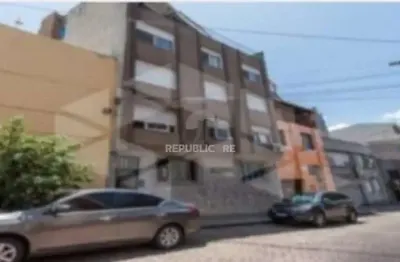 Apartamento à venda no centro histórico com 61 m² e 2 dormitórios/quartos disponíveis.