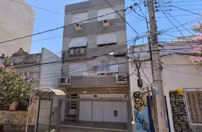 Apartamento à venda no bairro cidade baixa com 71 m² e 2 dormitórios/quartos disponíveis.