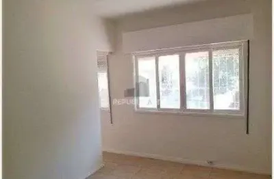 Apartamento à venda na cidade baixa com 34m² e 1 dormitório/quarto disponível