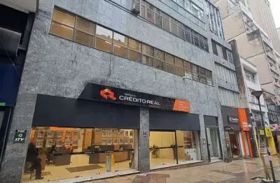 Escritório à venda no centro histórico com 195 m² de área útil disponível