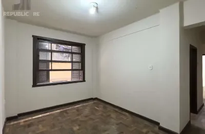 Apartamento à venda no centro histórico com 62m² e 2 dormitórios/quartos disponíveis!
