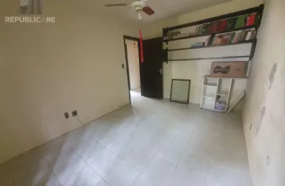 Apartamento à venda no menino deus com 65m² e 2 dormitórios/quartos disponíveis.