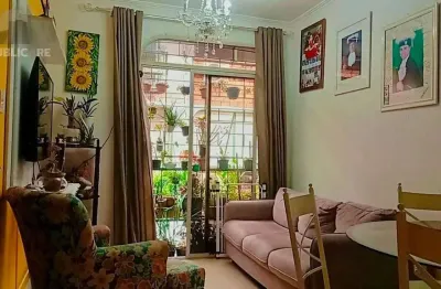 Apartamento à venda no bairro azenha com 38m² e 1 dormitório/quarto disponível