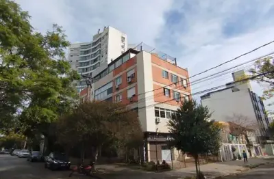Apartamento à venda no bairro menino deus, com 1 dormitório e 38 m² de área útil.