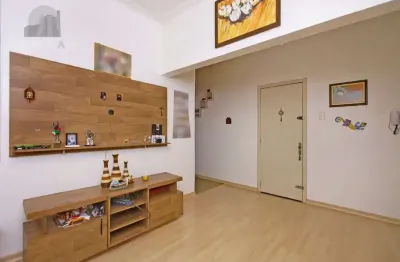Apartamento à venda no centro histórico com 37m² e 1 dormitório/quarto disponível