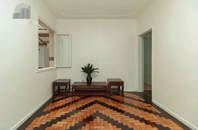 Apartamento à venda no bairro praia de belas com 60 m² e 2 dormitórios/quartos.