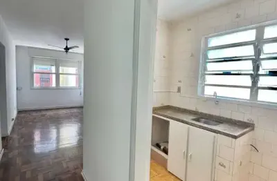 Apartamento à venda no menino deus com 40m² e 1 dormitório/quarto disponível.