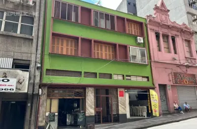 Apartamento à venda no centro histórico, 3 dormitórios/quartos e 76 m² de área útil