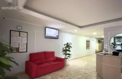 Apartamento à venda no centro histórico com 1 dormitório e 46 m² de área útil