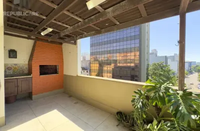Cobertura à venda no centro histórico com 124 m² e 2 dormitórios/quartos disponíveis