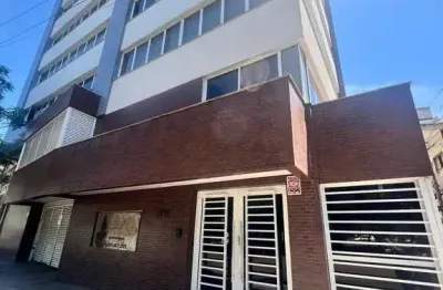 Escritório à venda no centro histórico com 41m² de área útil disponível.
