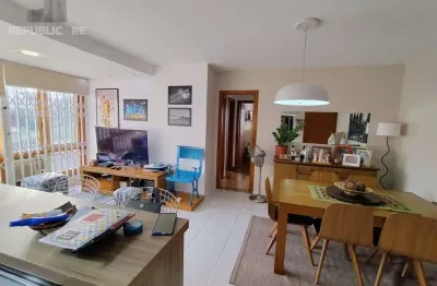 Apartamento à venda em teresópolis com 75 m² e 2 dormitórios/quartos disponíveis.