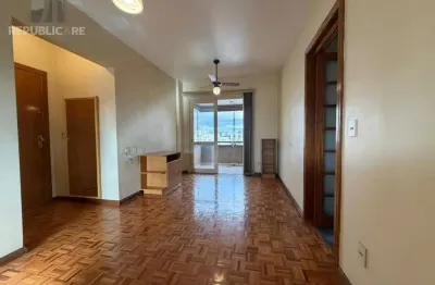 Apartamento à venda no menino deus com 64 m² e 2 dormitórios/quartos disponíveis.