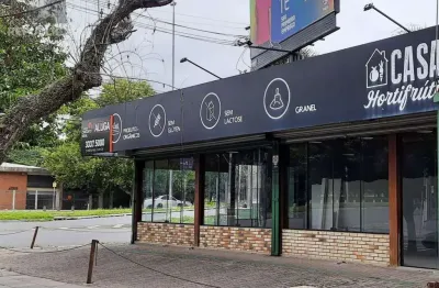 Ponto comercial/loja à venda no menino deus com 150 m² de área útil disponível