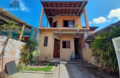 Sobrado à venda no bairro hípica com 150 m² e 2 dormitórios/quartos disponíveis.