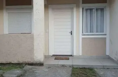 Casa residencial à venda no bairro restinga com 36 m² e 2 dormitórios/quartos.