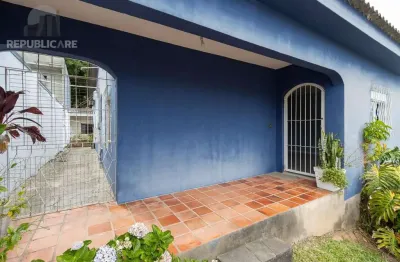 Casa residencial à venda no bairro Cavalhada com 4 dormitórios e 250 m² de área útil