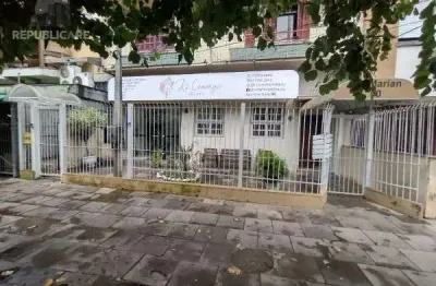 Ponto Comercial/Loja à Venda no Menino Deus com 180 m² de Área Útil Disponível