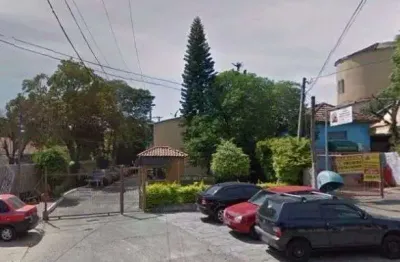 Casa em condomínio à venda no bairro Cavalhada com 60m² e 1 dormitório/quarto.