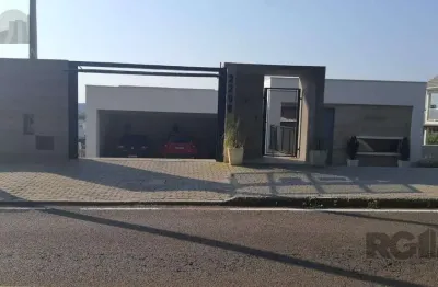 Casa em condomínio à venda no Centro com 227 m² e 3 dormitórios/quartos disponíveis.