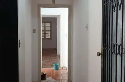 Apartamento à venda no Centro Histórico com 110 m² e 3 dormitórios/quartos disponíveis.