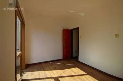 Apartamento para alugar em São Geraldo com 40 m² e 1 dormitório/quarto disponível.