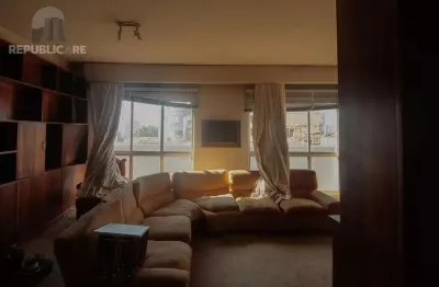 Apartamento à venda no bairro Rio Branco com 4 dormitórios e 204 m² de área útil