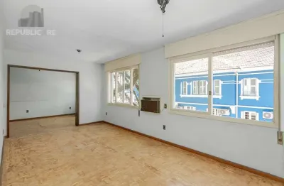 Apartamento à venda com 4 dormitórios em Independência e 147 m² de área útil.