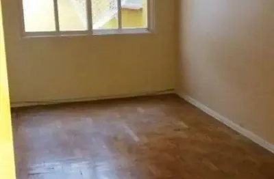 Apartamento à venda no Centro Histórico com 1 dormitório e 45 m² de área útil