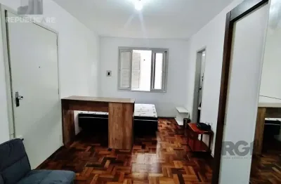 Apartamento à venda no bairro Petrópolis com 28 m² e 1 dormitório/quartos disponíveis