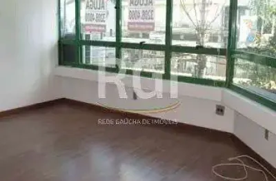 Escritório à venda no bairro Petrópolis com 32 m² de área útil disponível.