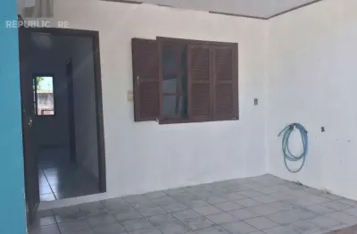 Casa residencial à venda no bairro Partenon com 40m² e 1 dormitório/quarto.