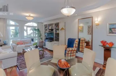 Apartamento à venda no bairro Petrópolis com 121 m² e 3 dormitórios/quartos disponíveis.