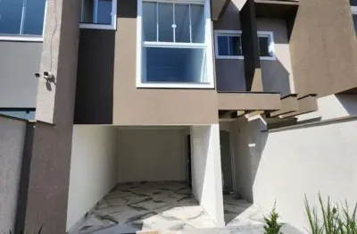 Sobrado com 3 quartos sendo 1 suíte em balneário piçarras - sc