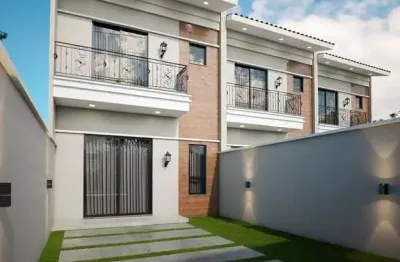 Casa com 2 quartos à venda na Rua Mário Neto, 257, Itacolomi, Balneário Piçarras
