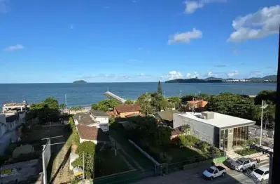Apartamento centro de balneario piçarras, frente mar com 3 dormitórios sendo 1 s